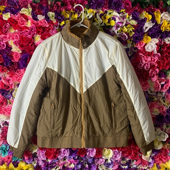 ZYIA Jackets & Blazers - NWT zyia active Camel Sierra Fleece Reversible Jacket xxl